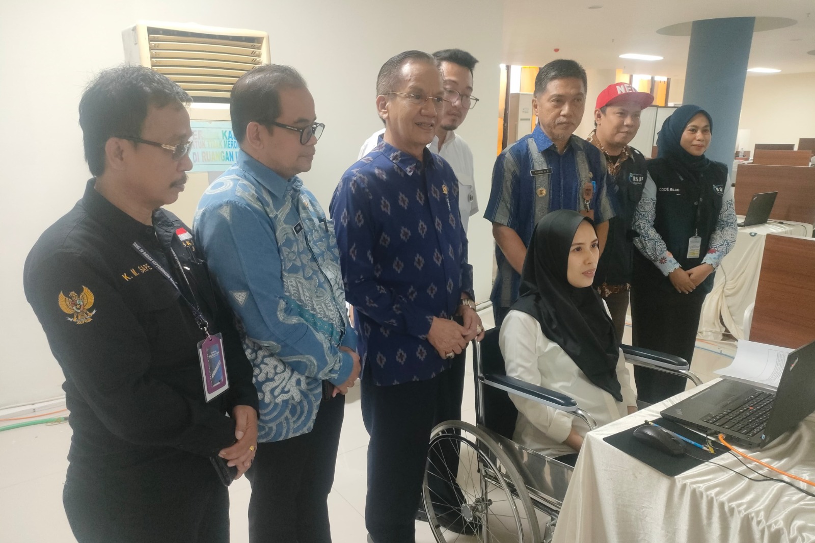 Tinjau Ujian CPNS dan P3K di Sulteng, Anggota Komisi II DPR RI Longki Djanggola Apresiasi Semangat Peserta yang Hamil 9 Bulan  