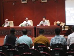 Wujudkan 100 Hari Kerja: Seragam Baru, Harapan Baru untuk Siswa Parimo