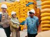 Harga Tetap Stabil, TPID Sulteng Tinjau Stok Beras di Parimo