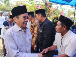 Longki Djanggola Hadiri Tradisi Maulid Nabi di Desa Olaya Parigi