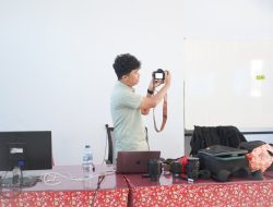 Cerita Isra Labudi Kenalkan Fotografi di Sekolah lewat GSMS