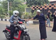 Sayutin: Wujud Kepedulian Ramadan, NasDem Parimo Bagi Takjil