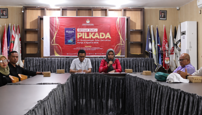 KPU Parimo Tingkatkan Literasi Demokrasi Melalui Bedah Buku Pilkada di Persimpangan Jalan Demokrasi