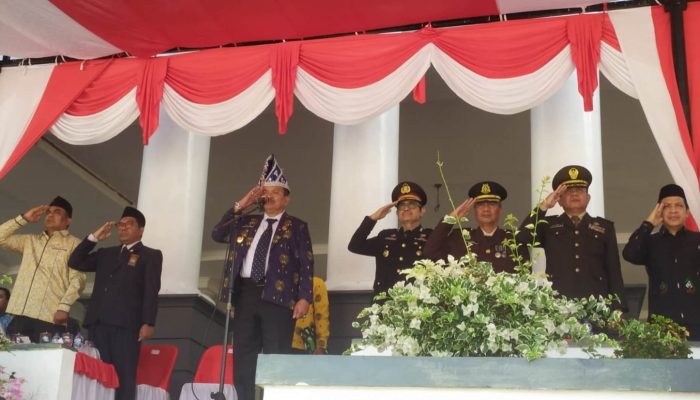 Momen Sumpah Pemuda, Atlet Pelajar Berprestasi Wabub Berikan Penghargaan